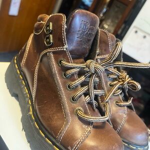Dr Martens VINTAGE 9352  Eye Leather Lace Up Boots - Brown - 4 US